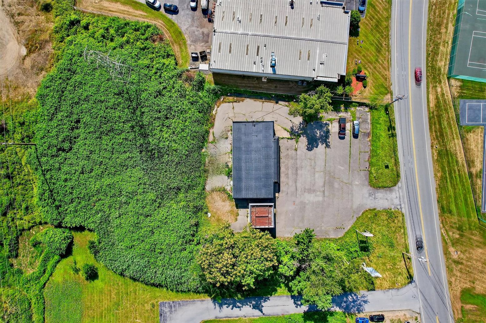 Exterior, Drone