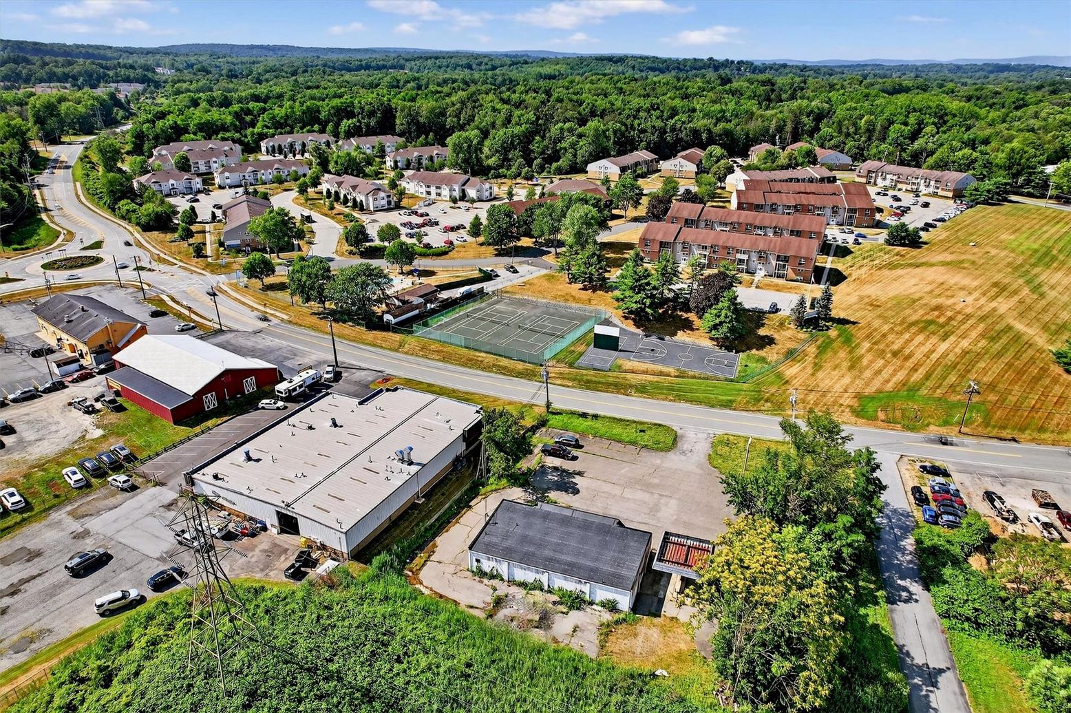 Exterior, Drone