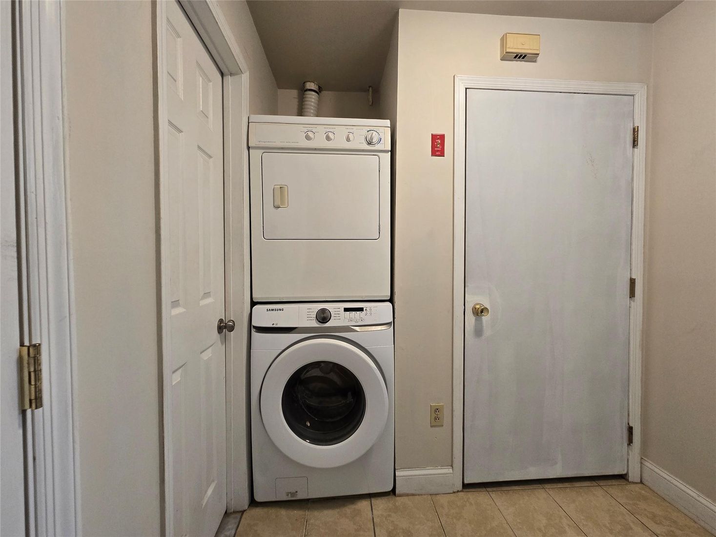 Interior, Utility Closets, Washer