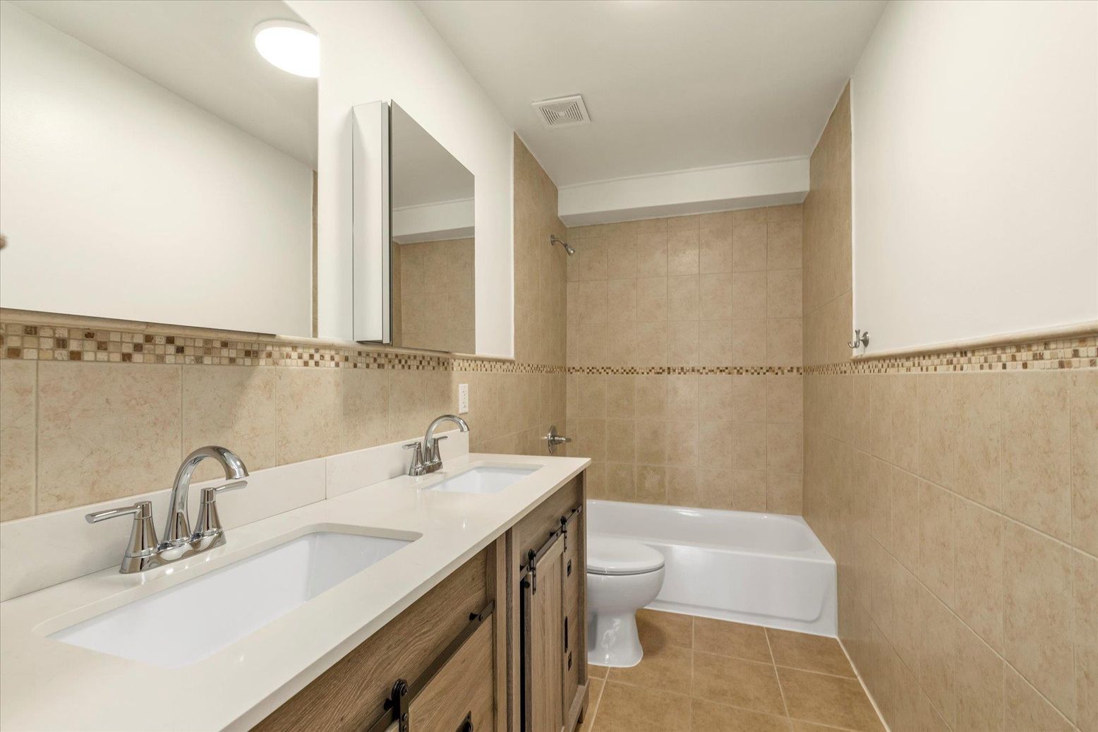 Bathroom, Dual Sink Vanities, Interior