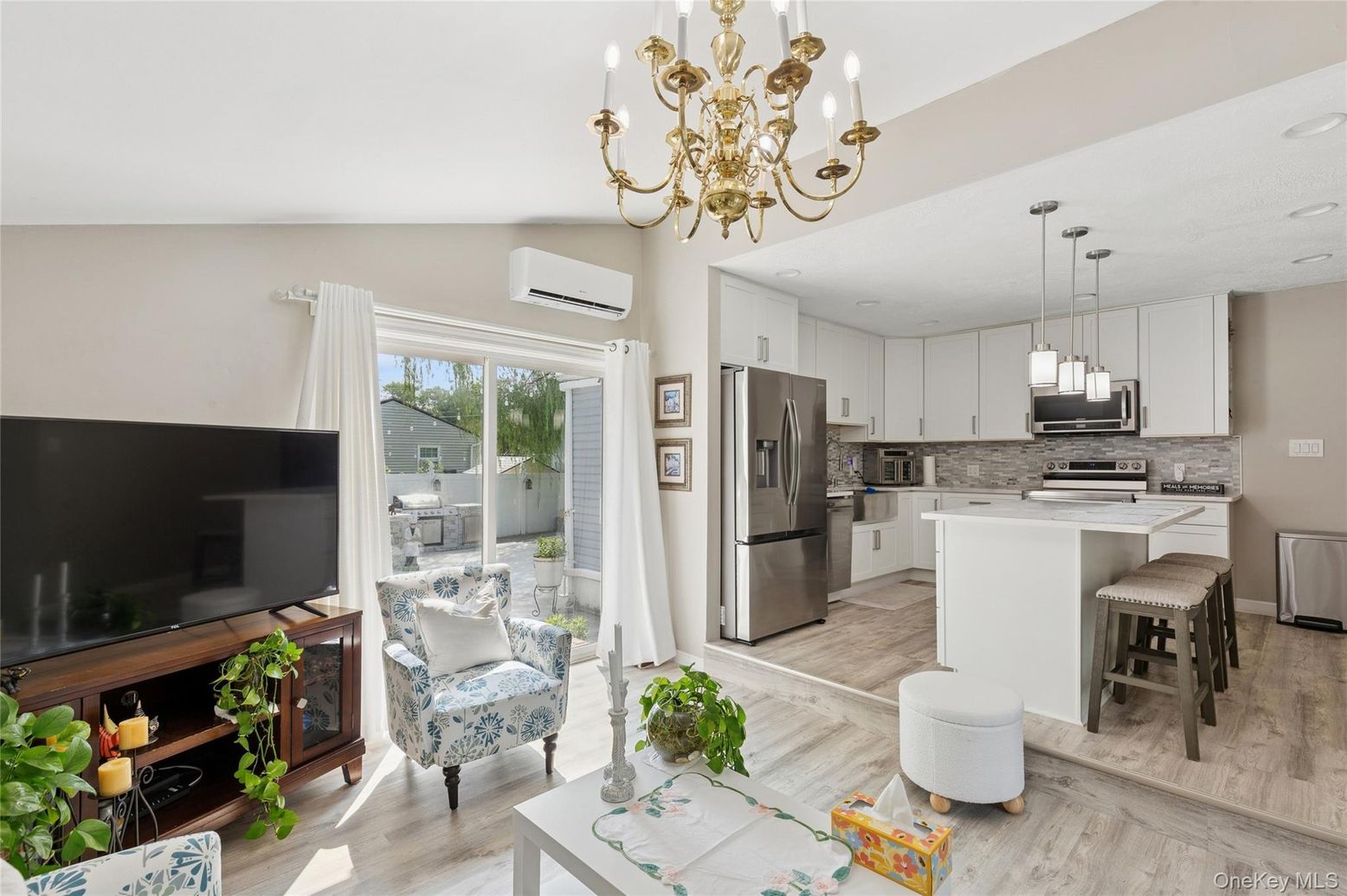 Chandelier, Interior, Kitchen, Pendant Lights, Recessed Lighting, Stainless Steel Appliances, Wood Texture Flooring