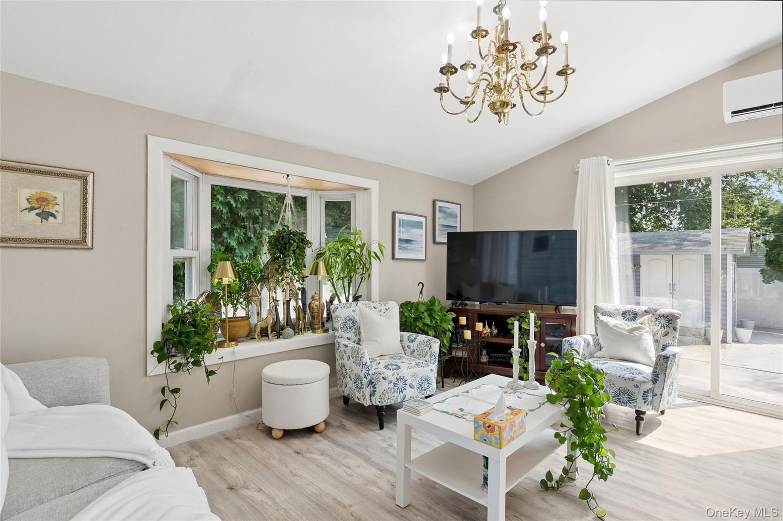 Chandelier, Interior, Living room, Wood Texture Flooring