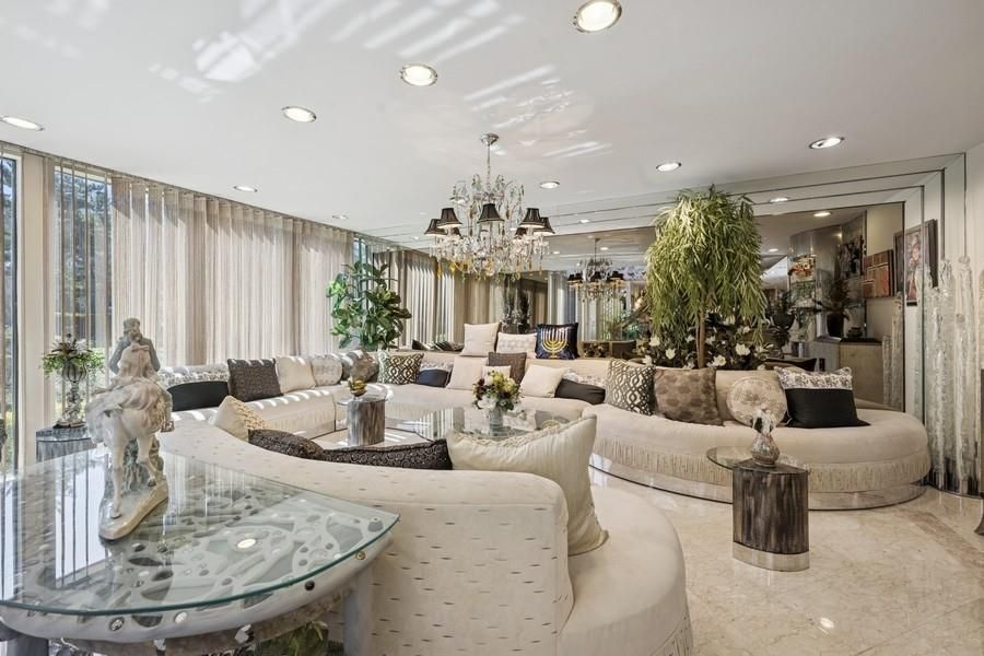Chandelier, Dining room, Interior, Living room, Recessed Lighting