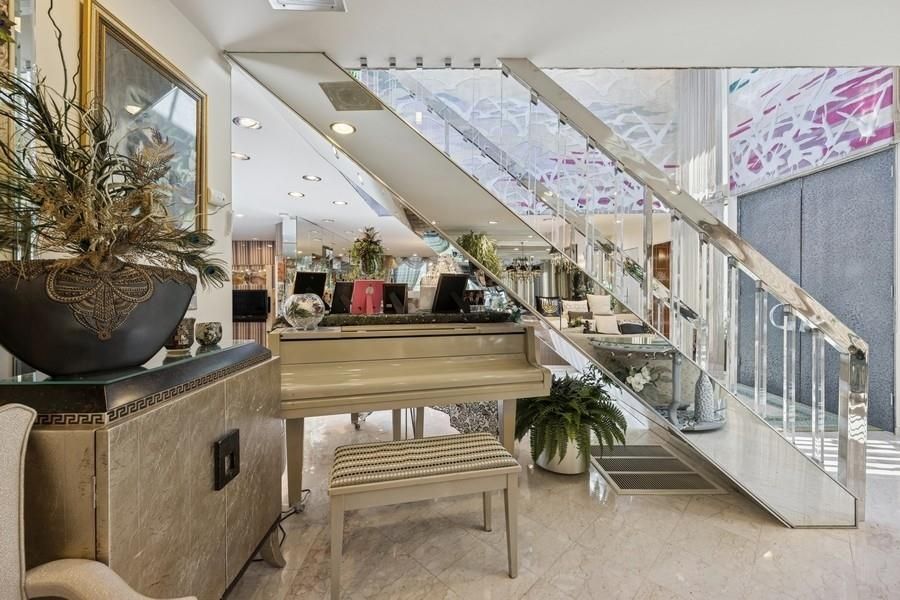 Interior, Piano, Recessed Lighting