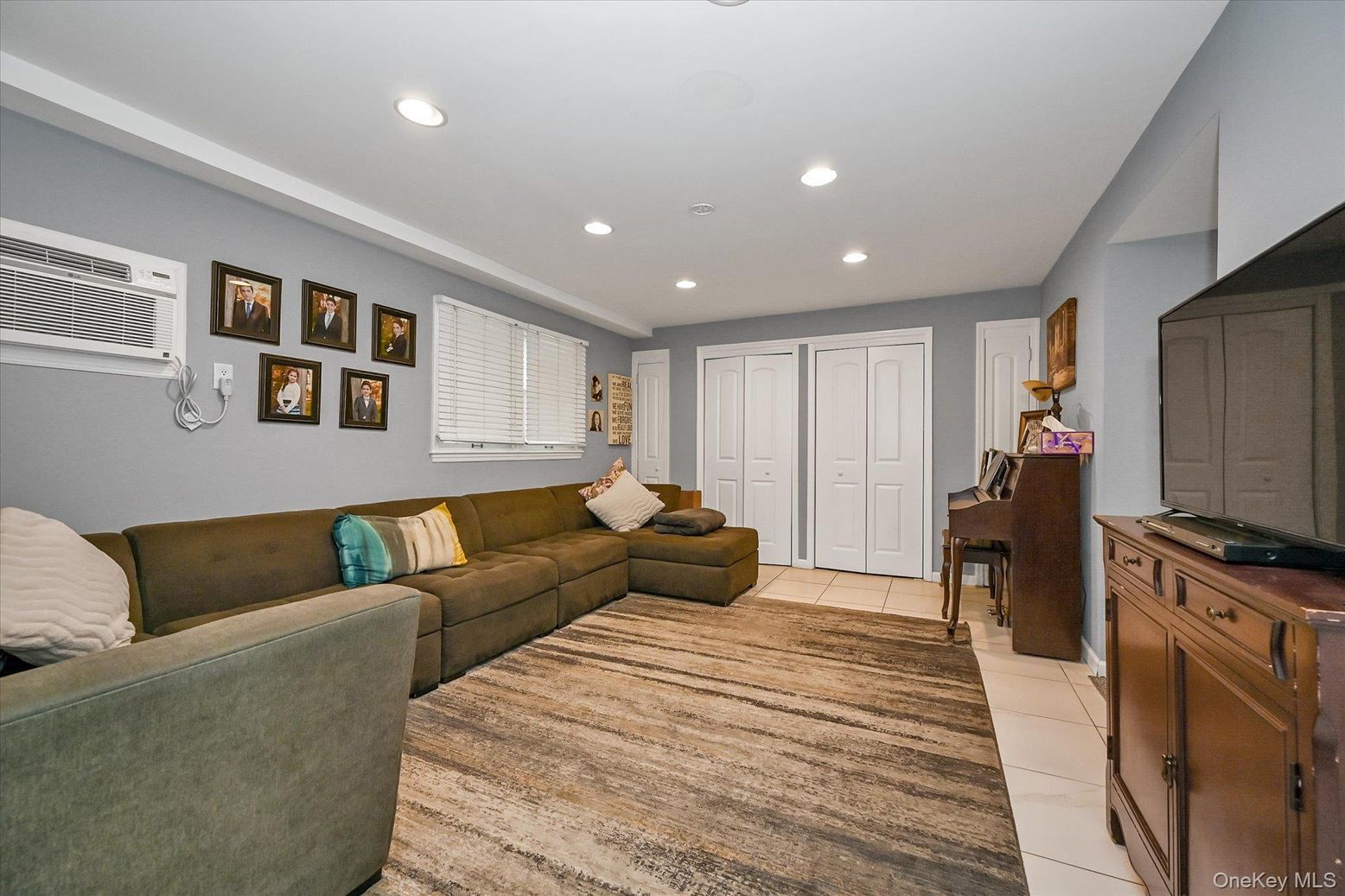 Interior, Living room, Piano, Recessed Lighting, Wood Texture Flooring