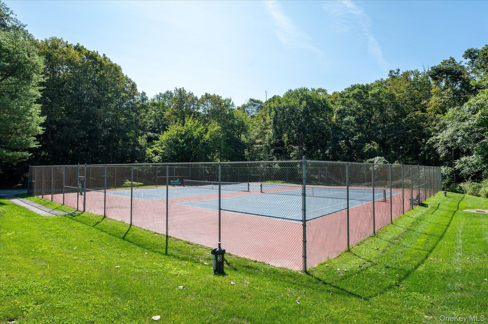 Exterior, Tennis Courts