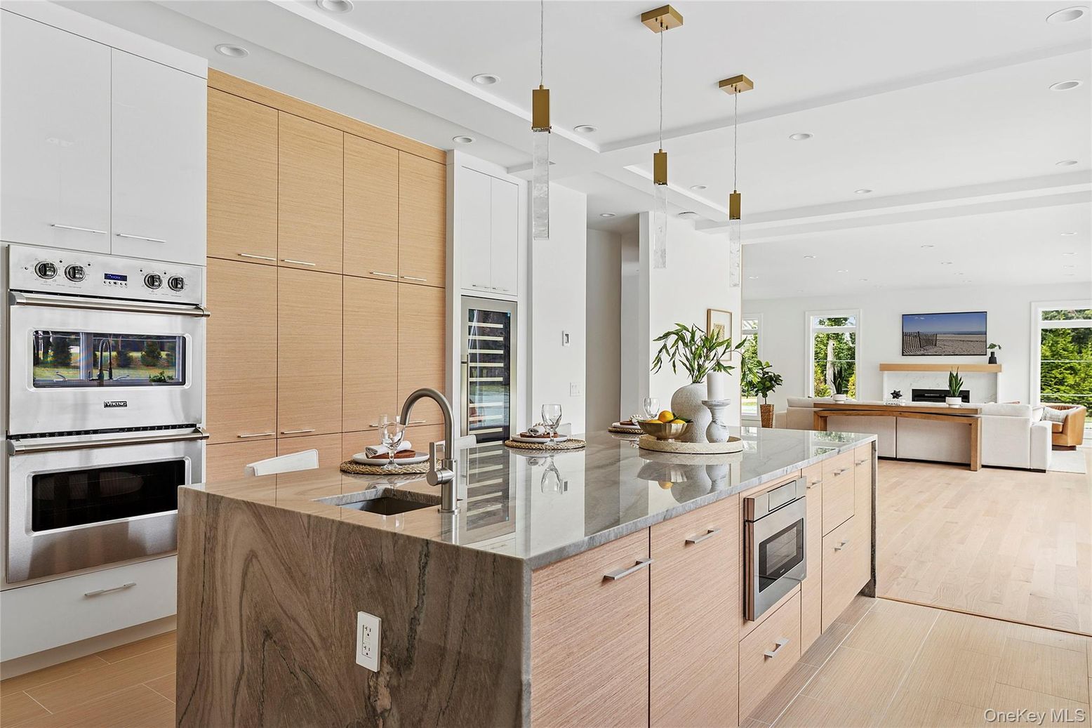 Interior, Kitchen, Living room, Pendant Lights, Recessed Lighting, Stainless Steel Appliances, Wood Texture Flooring
