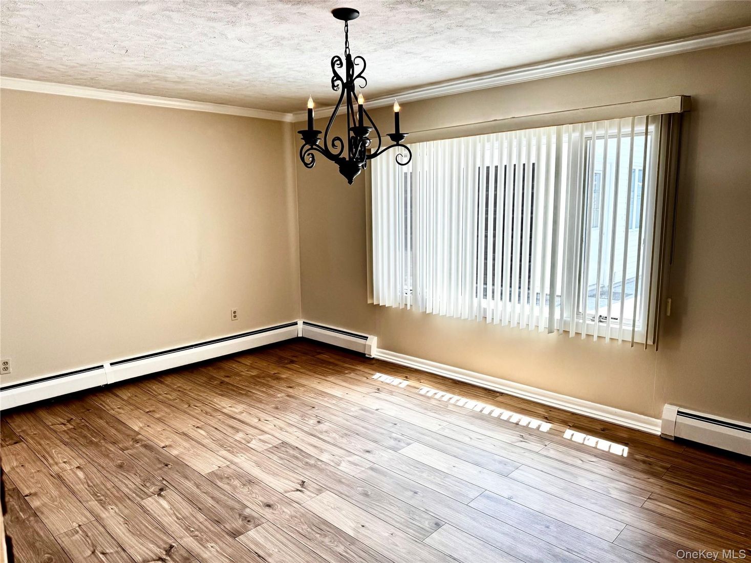 Empty room, Interior, Pendant Lights, Wood Texture Flooring