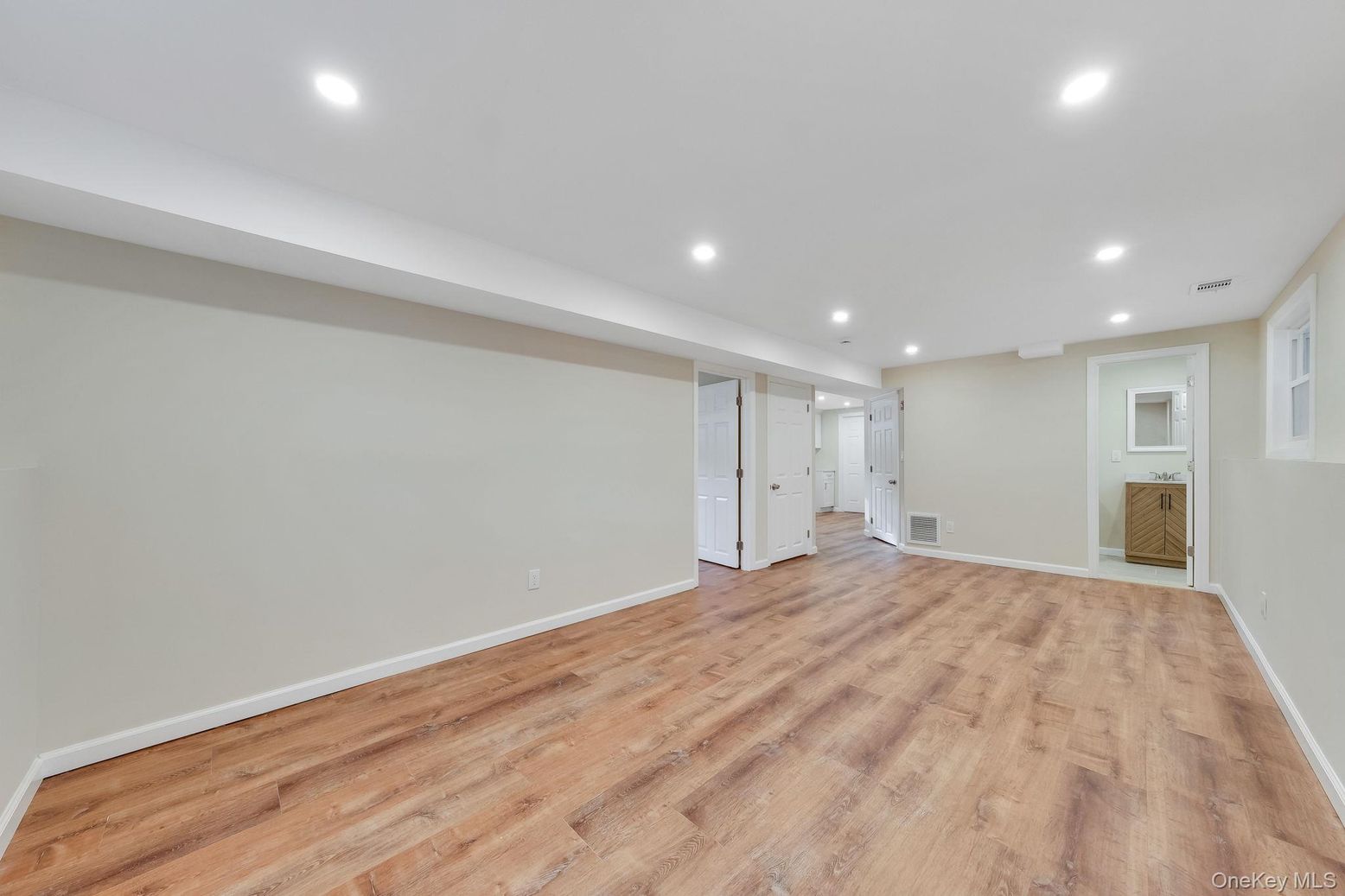 Empty room, Interior, Recessed Lighting, Wood Texture Flooring