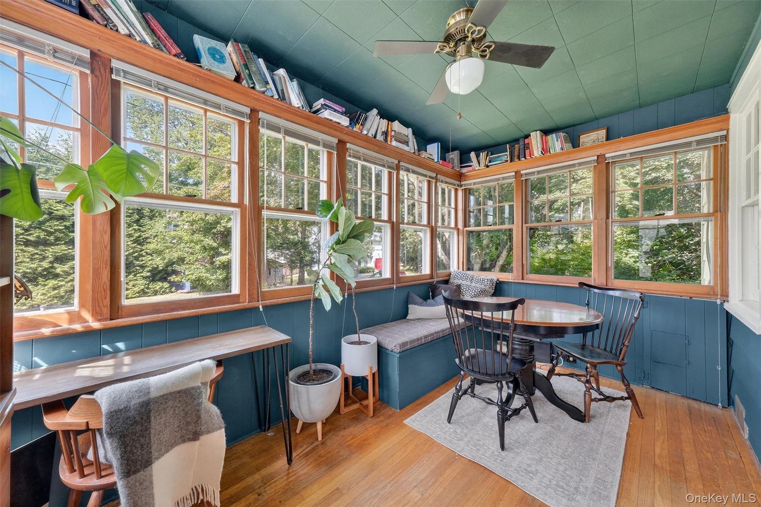 Dining room, Interior, Sun Room, Wood Texture Flooring