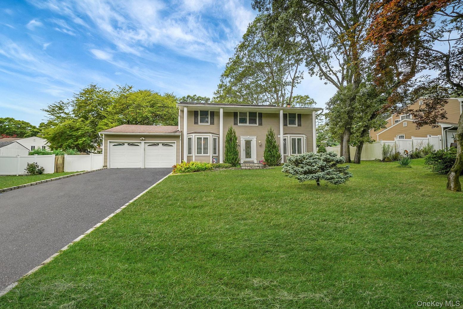 Attached, Backyard, Exterior, Facade, Georgian