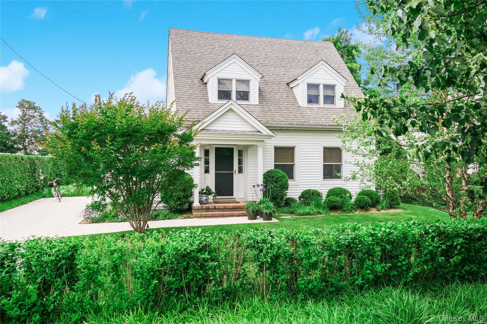 Exterior, Facade, Cape Cod