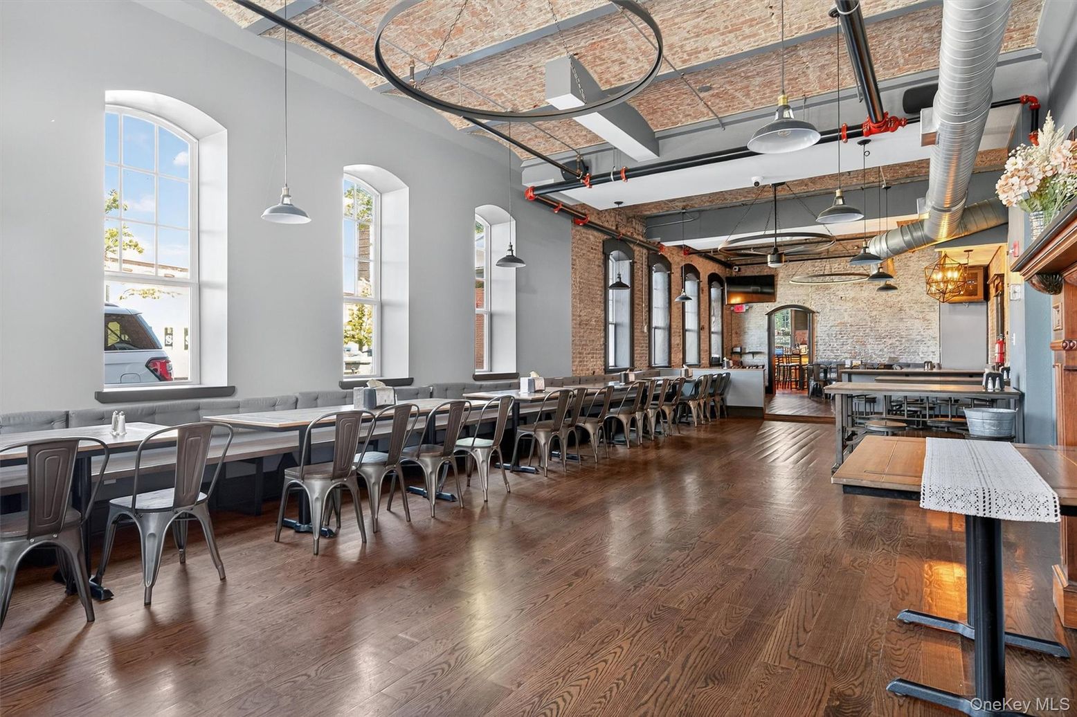 Dining room, Interior, Pendant Lights, Stone Walls, Wood Texture Flooring