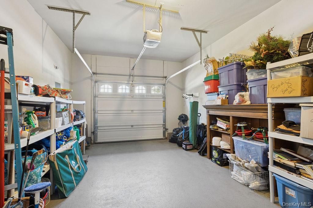 Garage, Interior