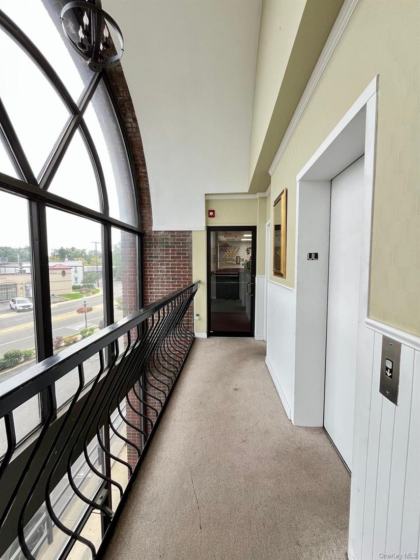 Elevator, Interior
