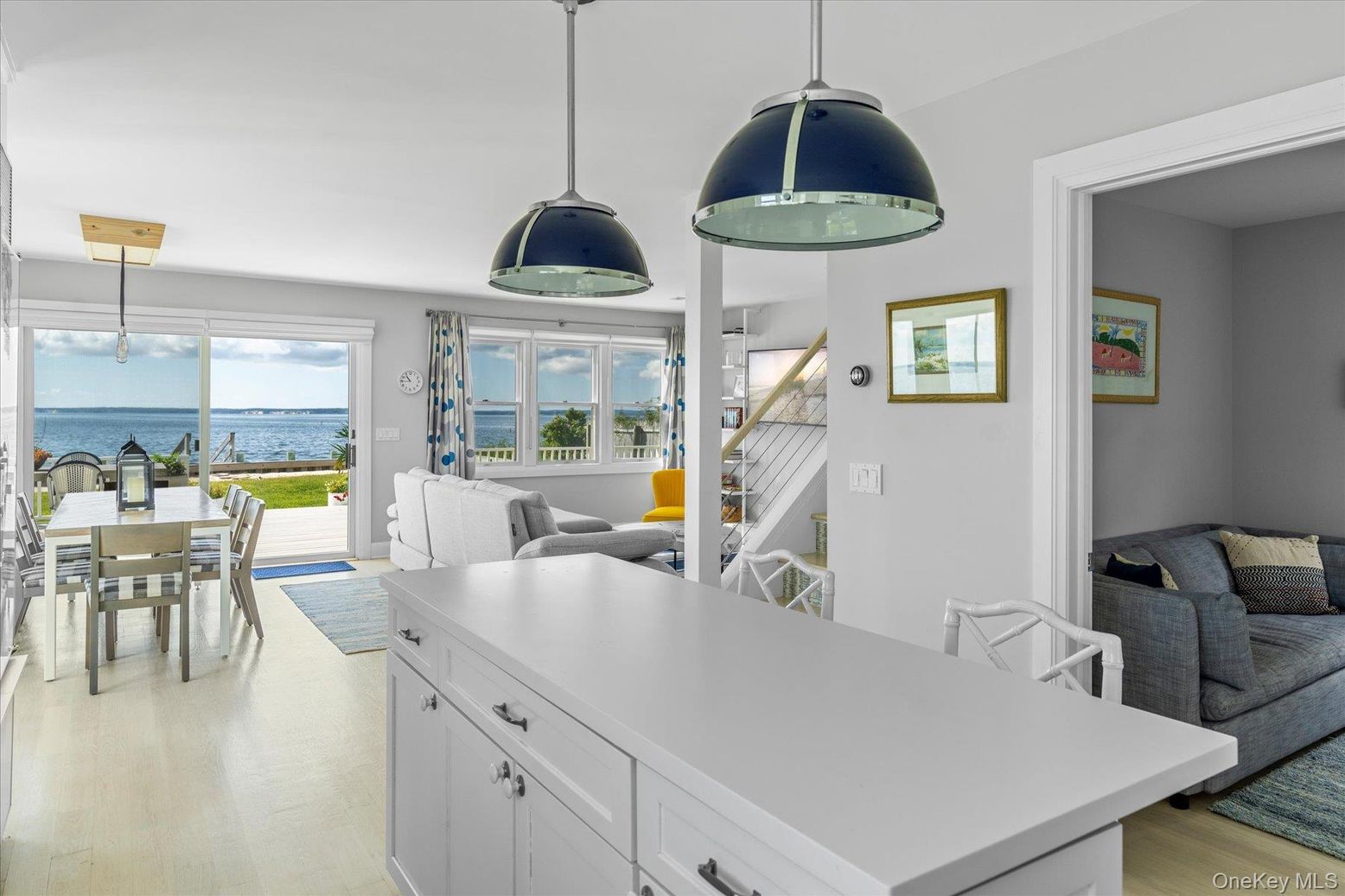 Dining room, Interior, Pendant Lights, Water, Wood Texture Flooring
