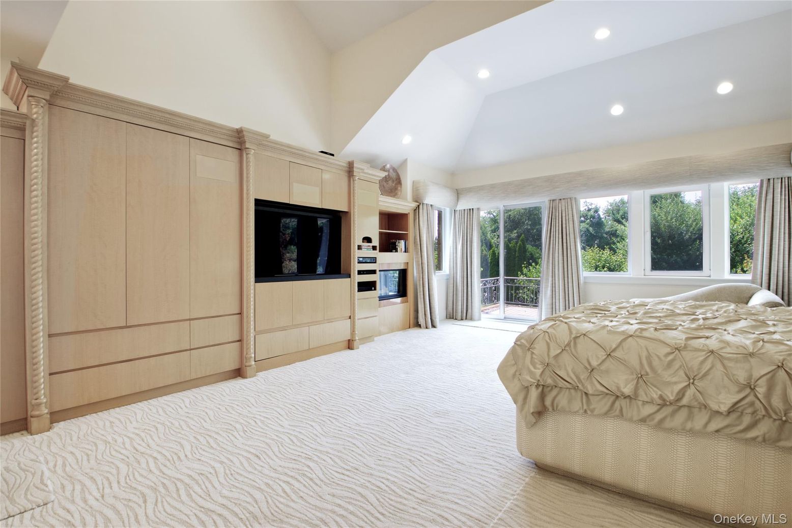 Bedroom, Interior, Recessed Lighting