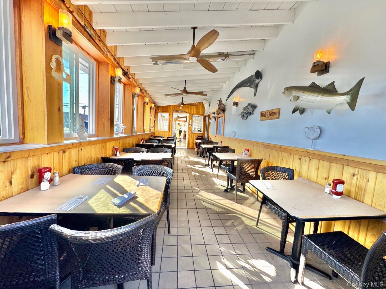 Dining room, Interior