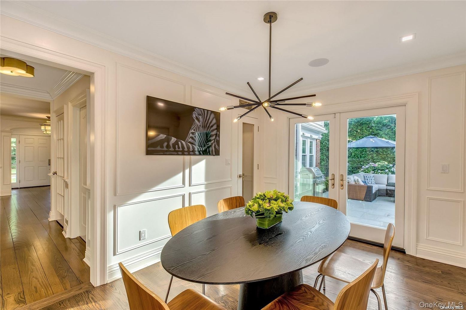 Dining room, Interior, Pendant Lights, Recessed Lighting, Wood Texture Flooring