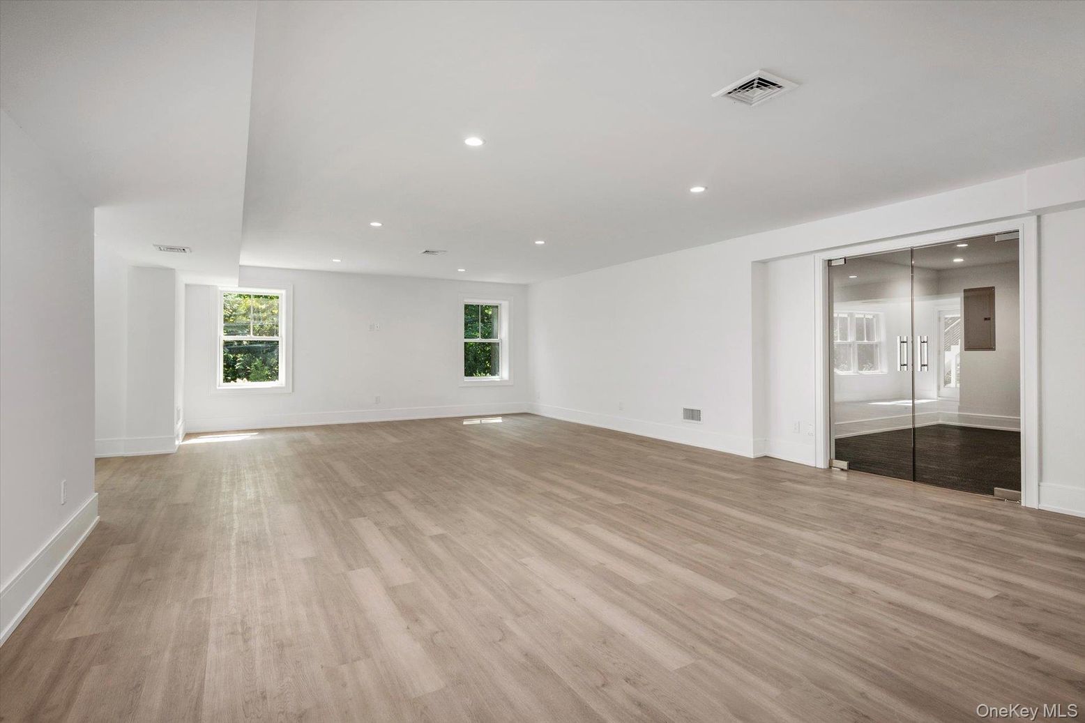Empty room, Interior, Recessed Lighting, Wood Texture Flooring