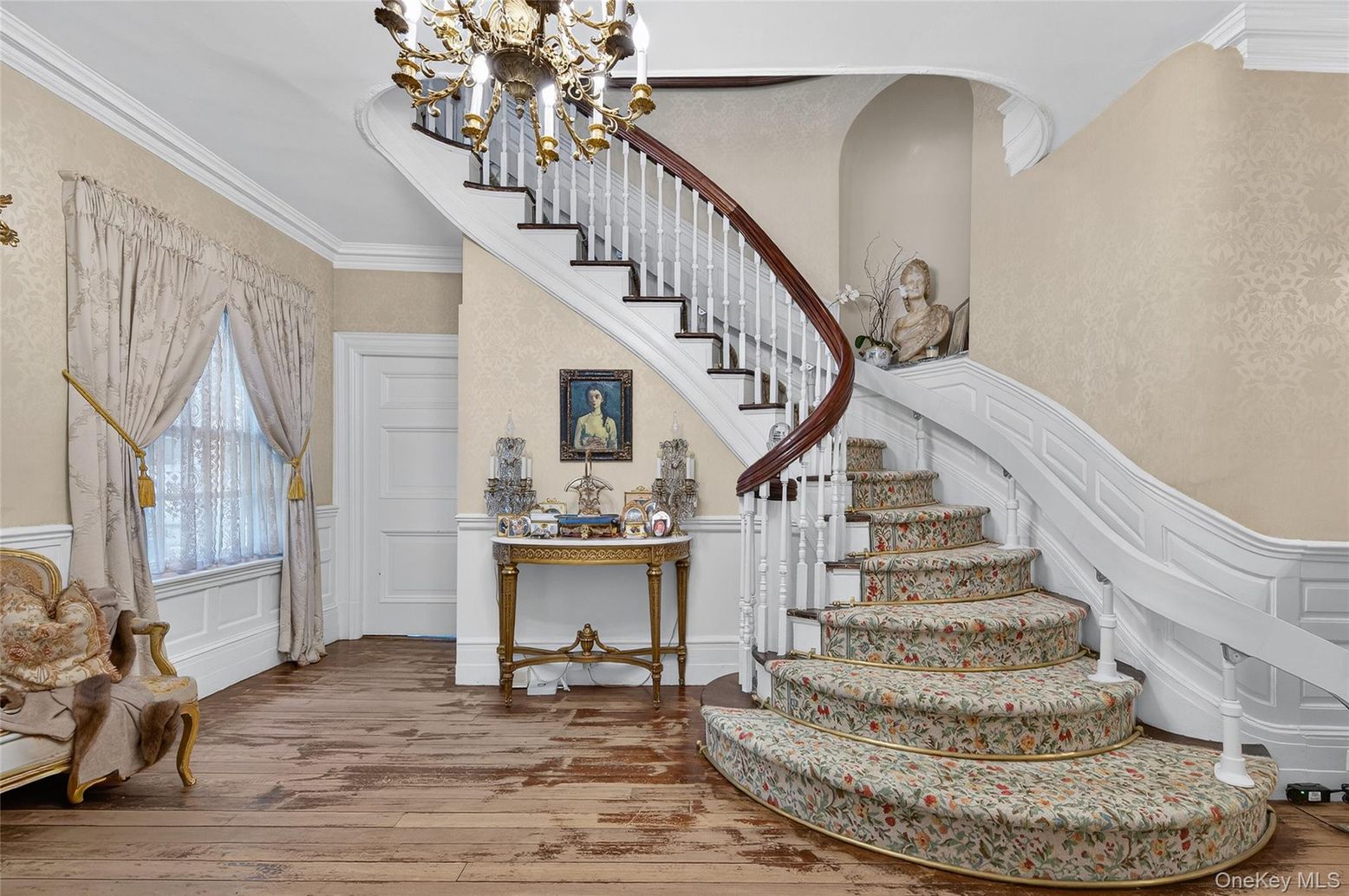 Chandelier, Interior, Wood Texture Flooring