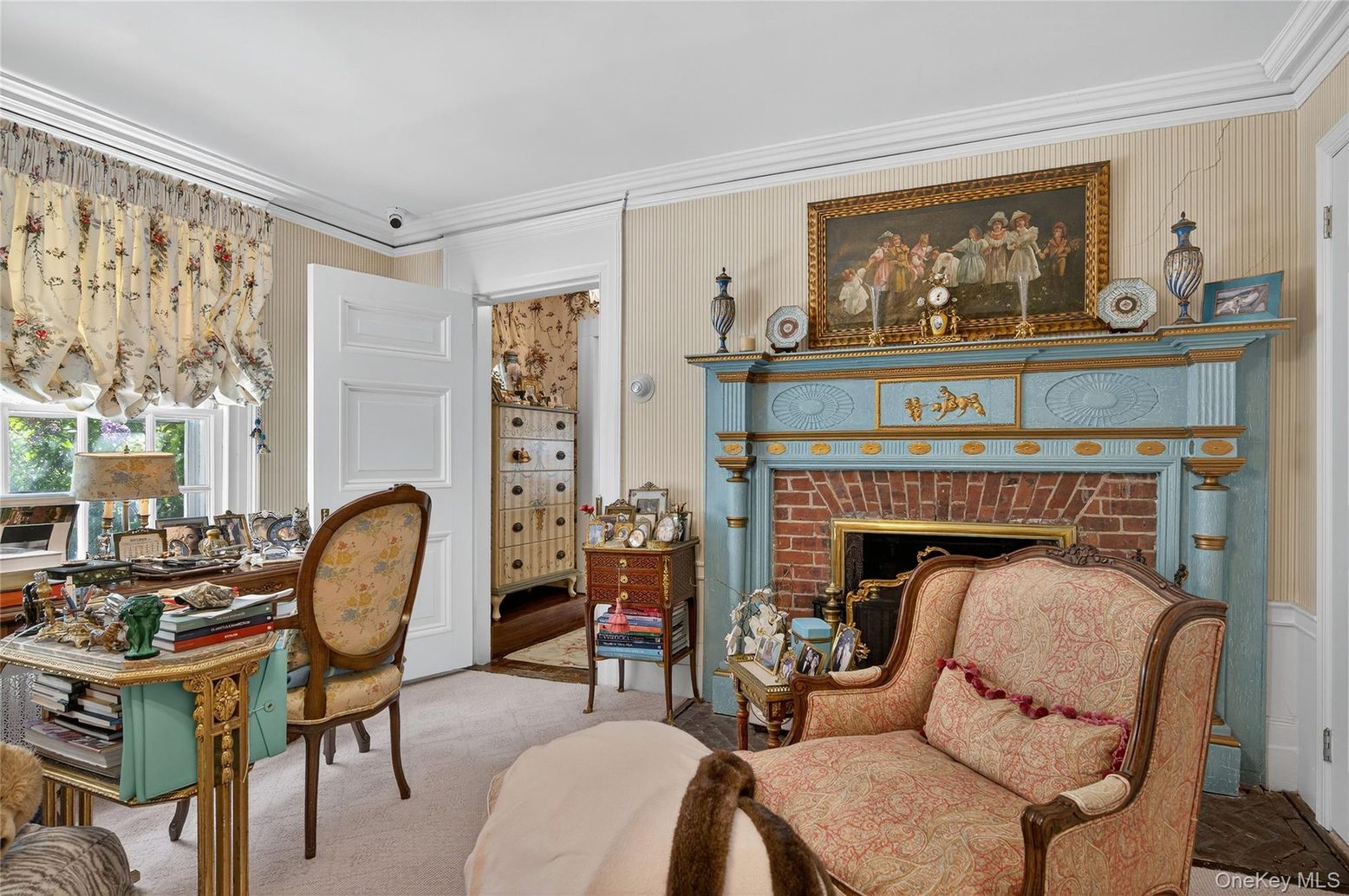 Dining room, Fireplace, Interior, Living room