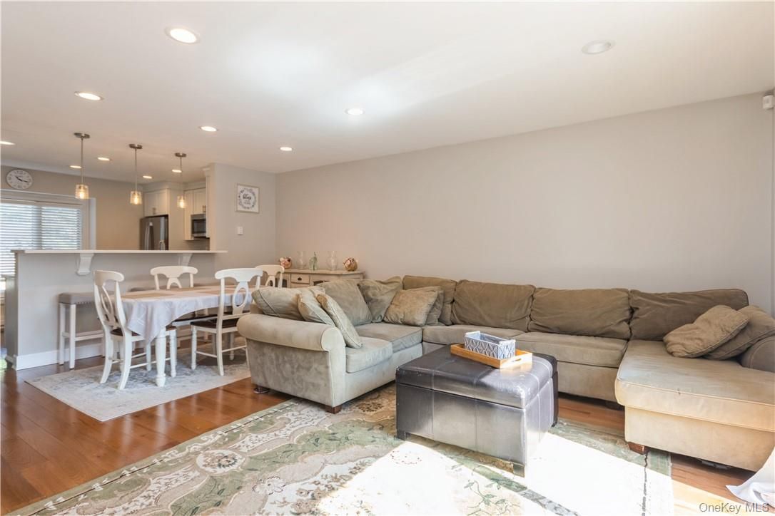 Dining room, Interior, Kitchen, Living room, Pendant Lights, Recessed Lighting, Wood Texture Flooring