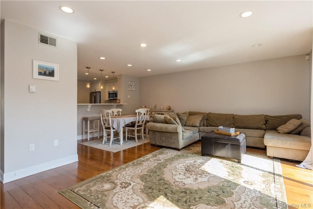 Dining room, Interior, Living room, Pendant Lights, Recessed Lighting, Wood Texture Flooring