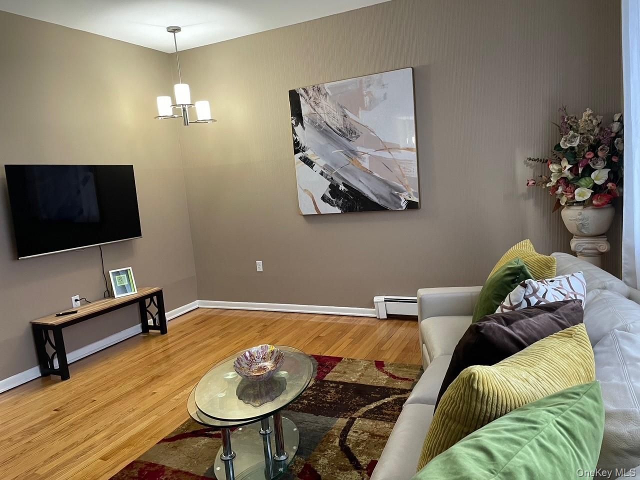 Interior, Living room, Pendant Lights, Wood Texture Flooring