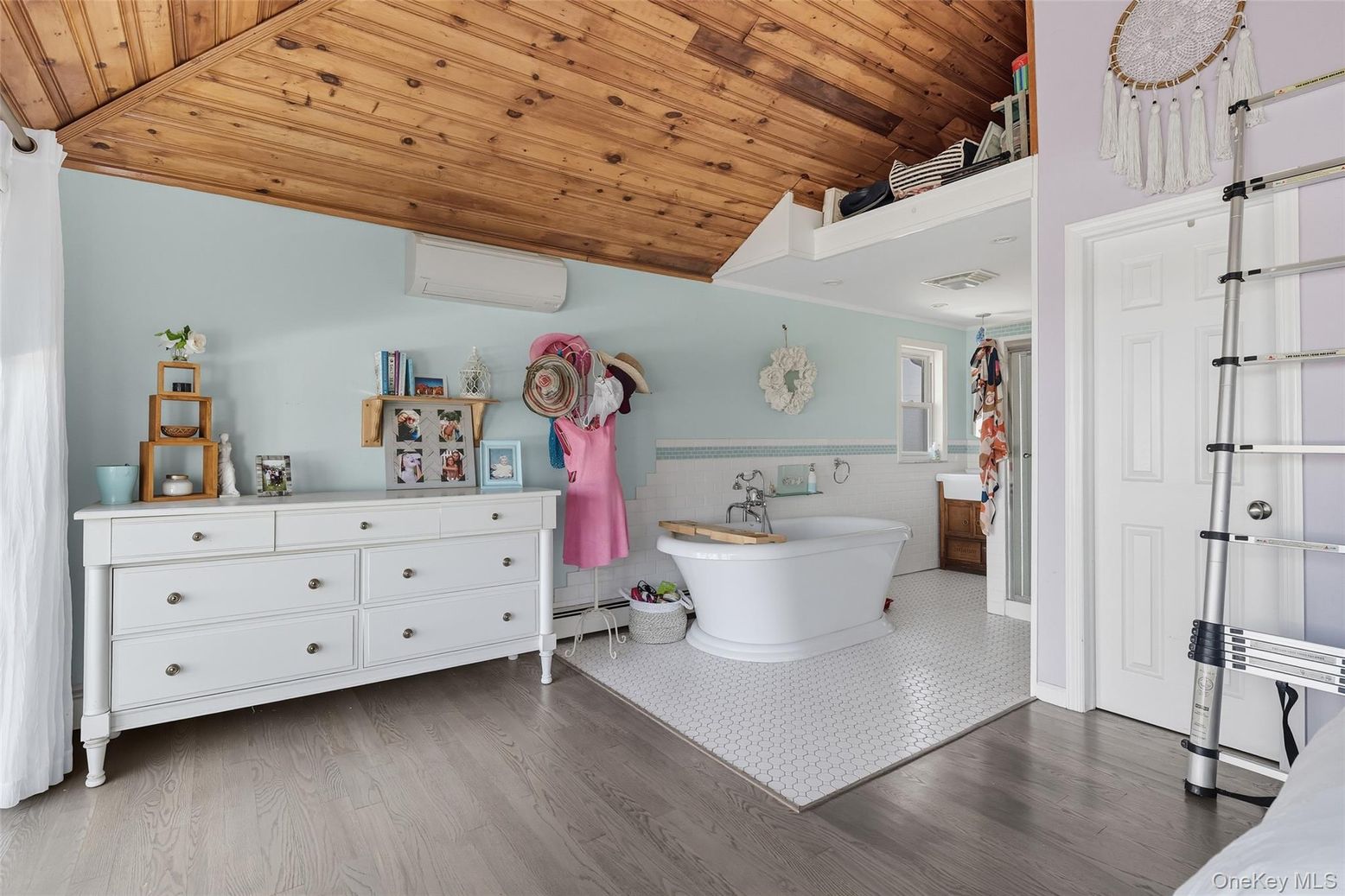Bathroom, Free Standing Baths, Interior, Wooden Ceilings, Wood Texture Flooring