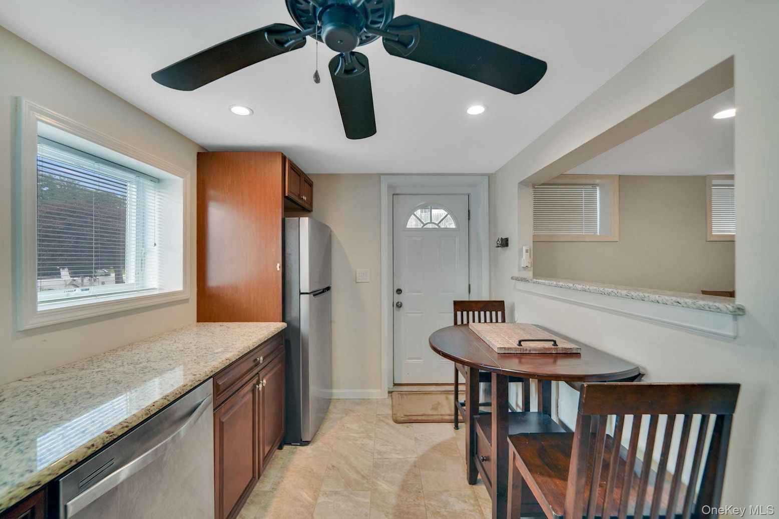 Dining room, Interior, Kitchen, Recessed Lighting