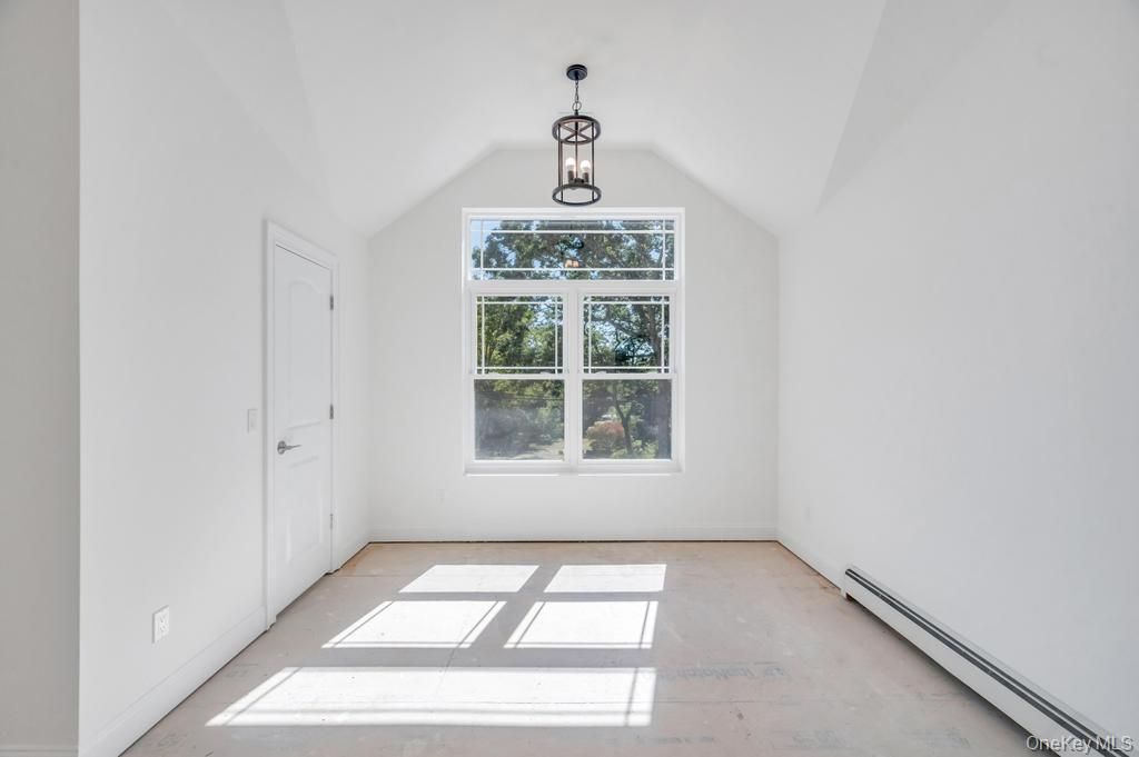 Empty room, Interior, Pendant Lights