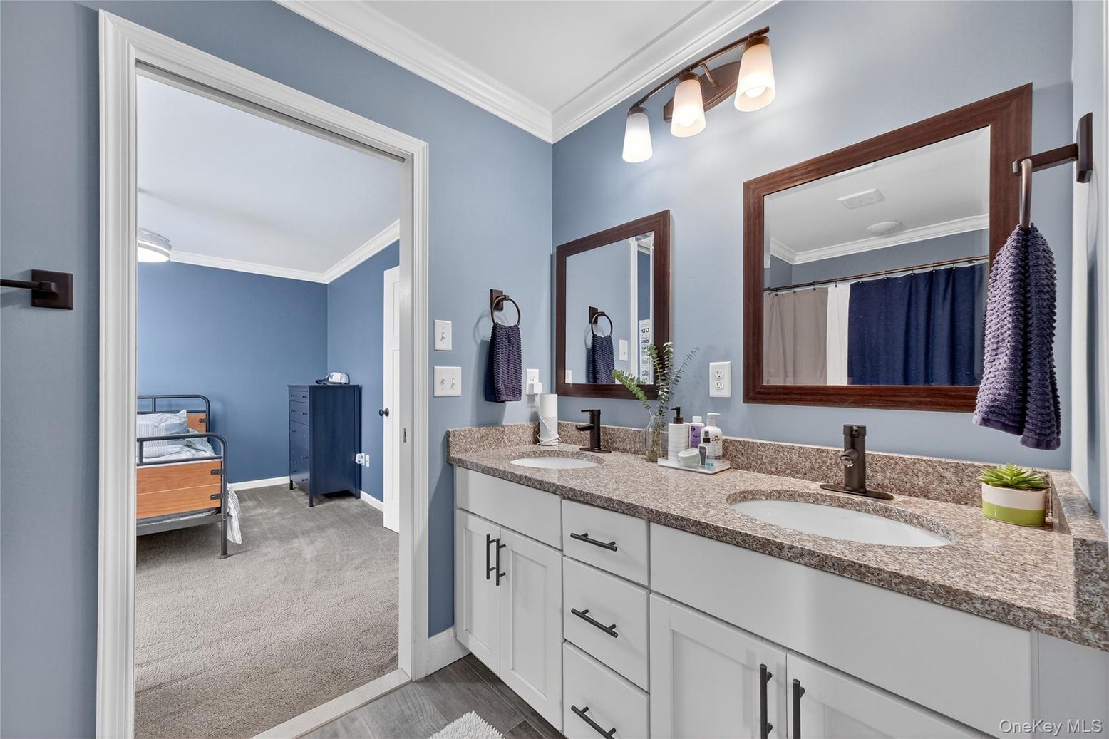 Bathroom, Dual Sink Vanities, Interior
