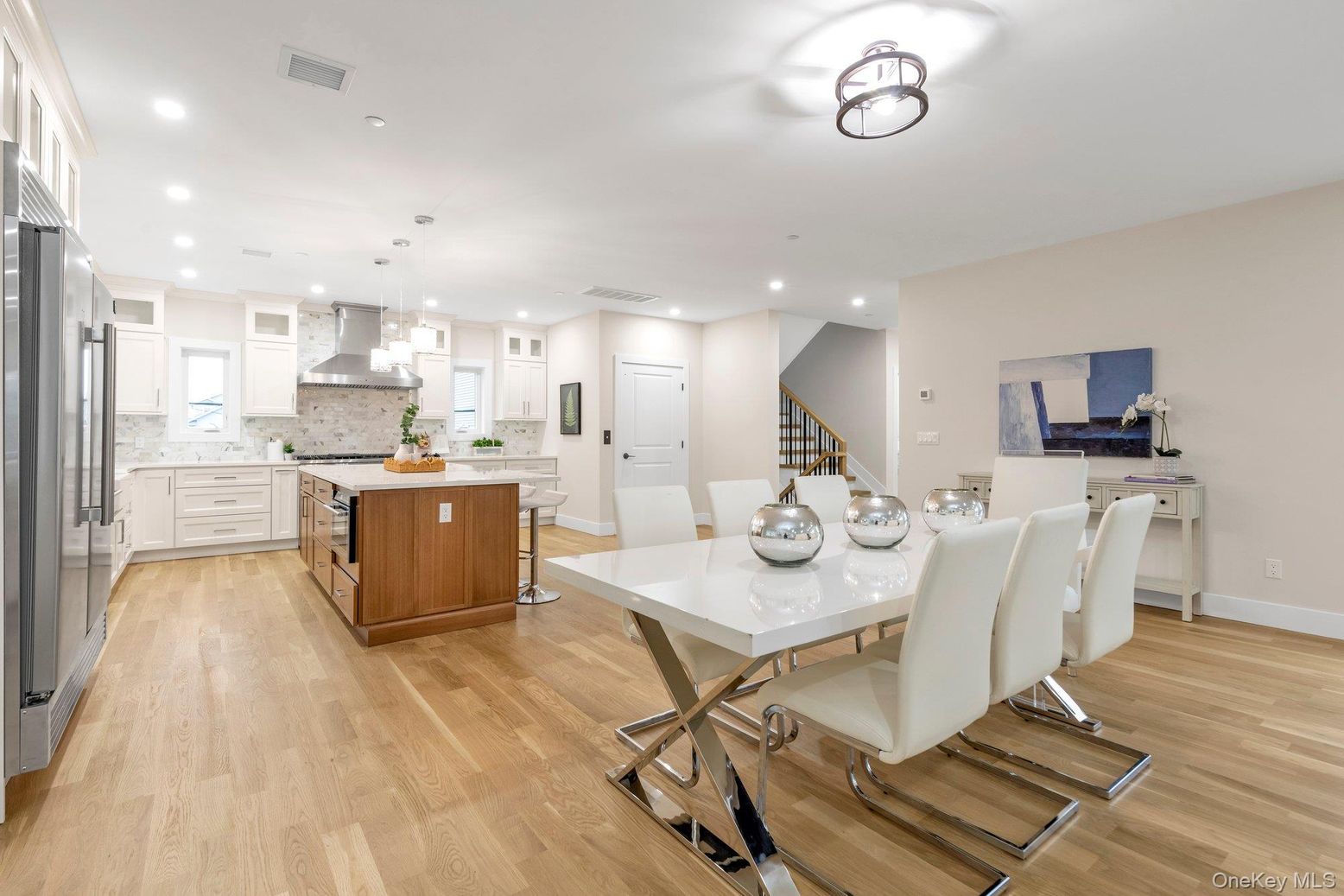 Dining room, Interior, Kitchen, Pendant Lights, Recessed Lighting, Stainless Steel Appliances, Wood Texture Flooring