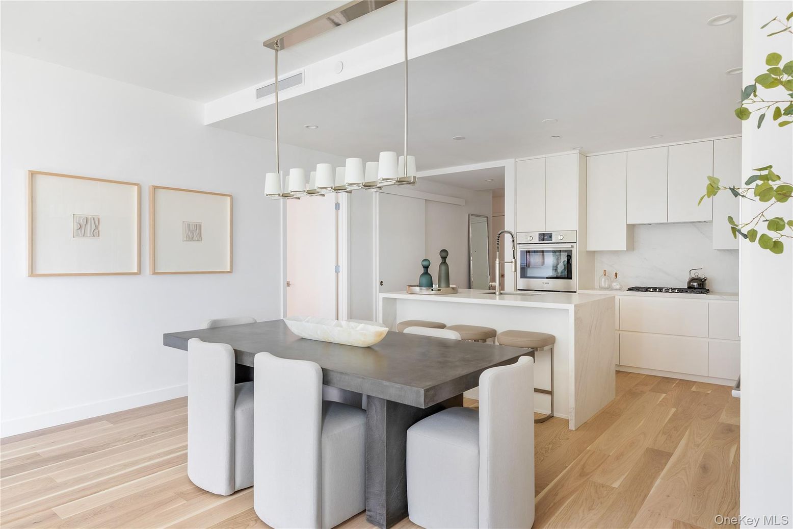 Dining room, Interior, Kitchen, Pendant Lights, Recessed Lighting, Wood Texture Flooring