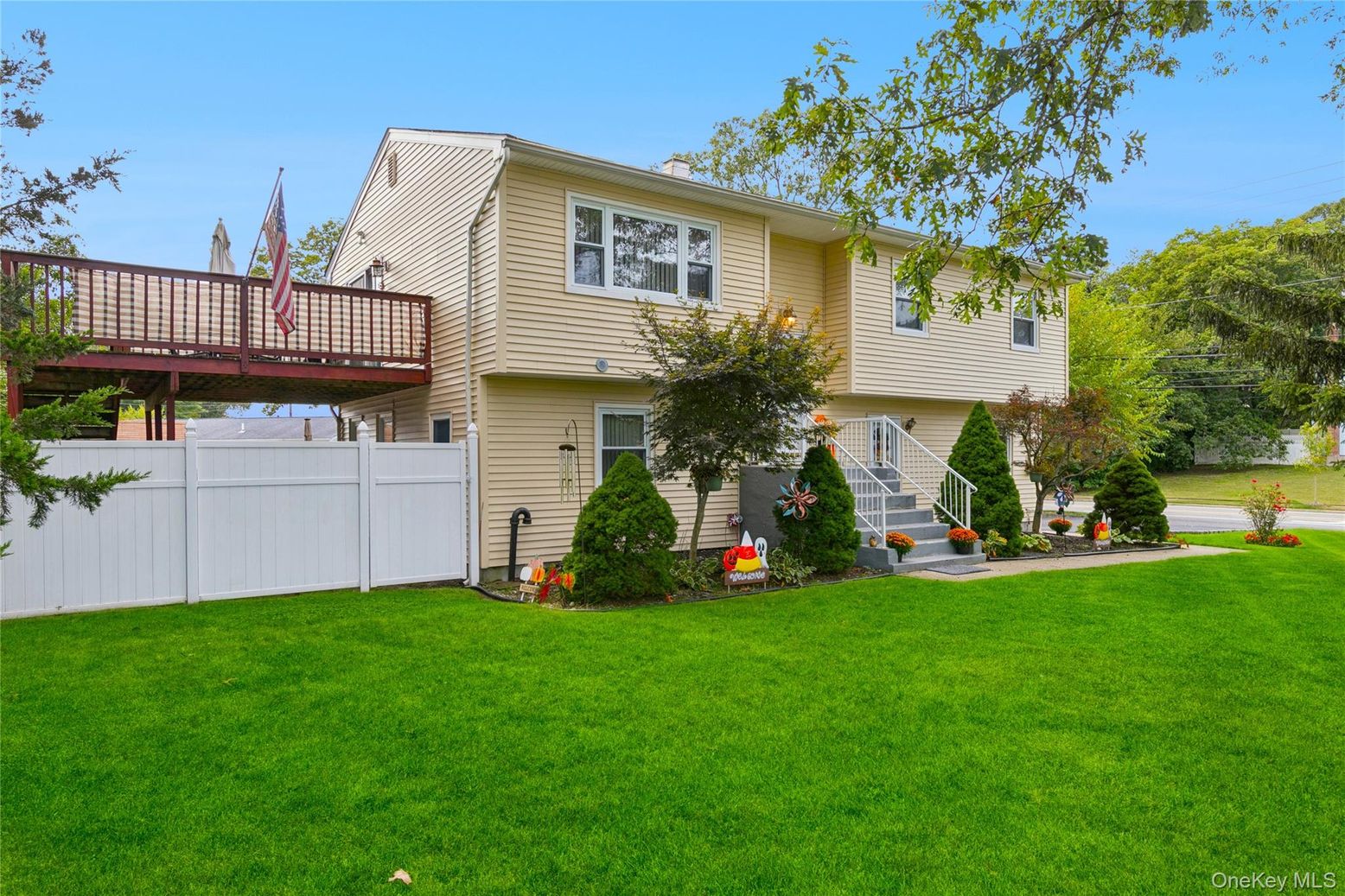 Attached, Backyard, Exterior, Facade, Raised Ranch