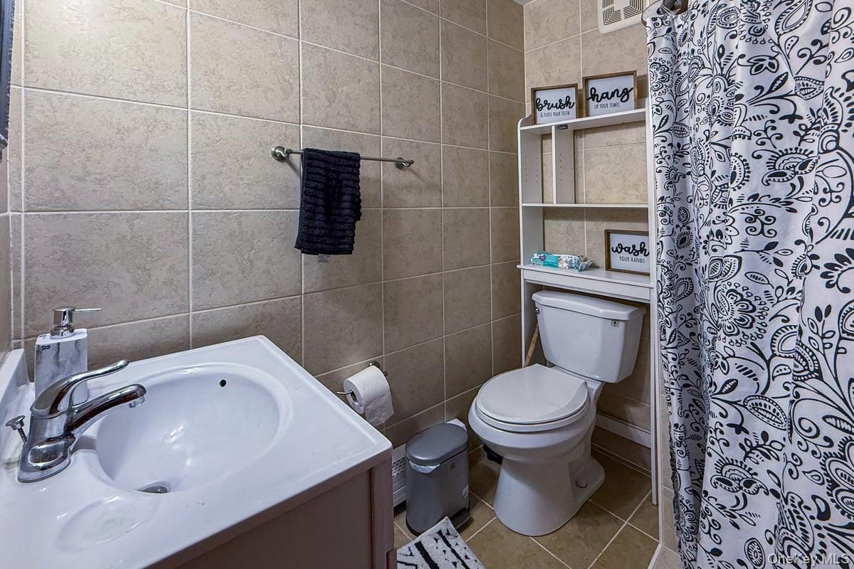 Bathroom, Interior