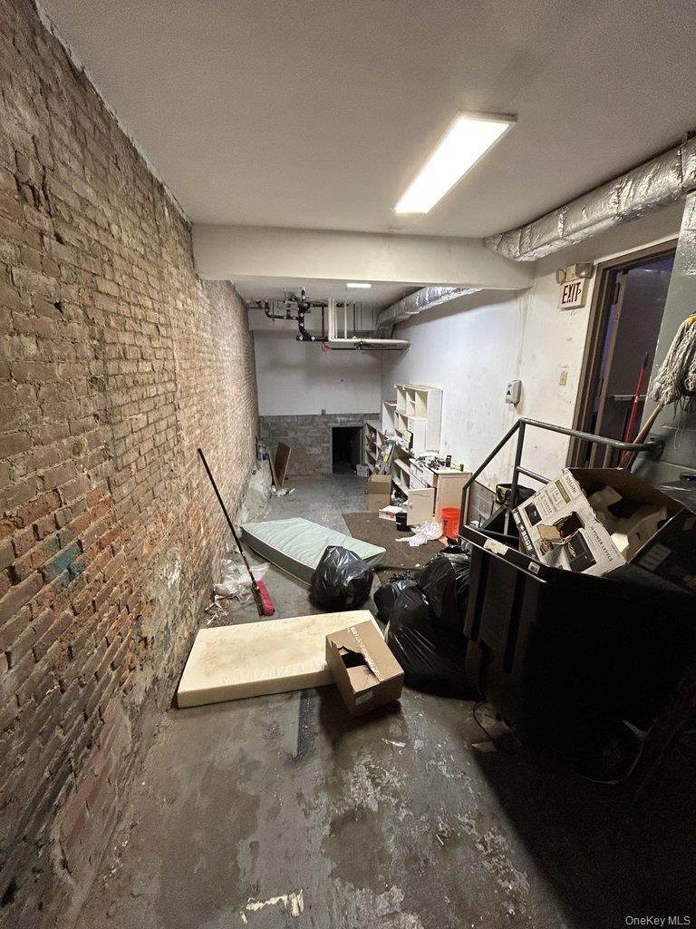 Garage, Interior, Stone Walls