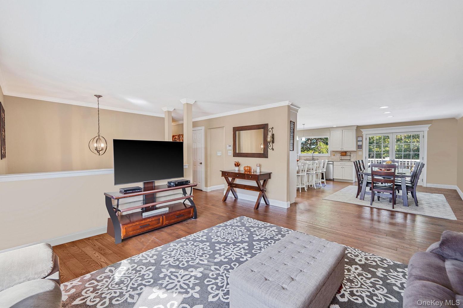 Dining room, Interior, Pendant Lights, Recessed Lighting, Wood Texture Flooring