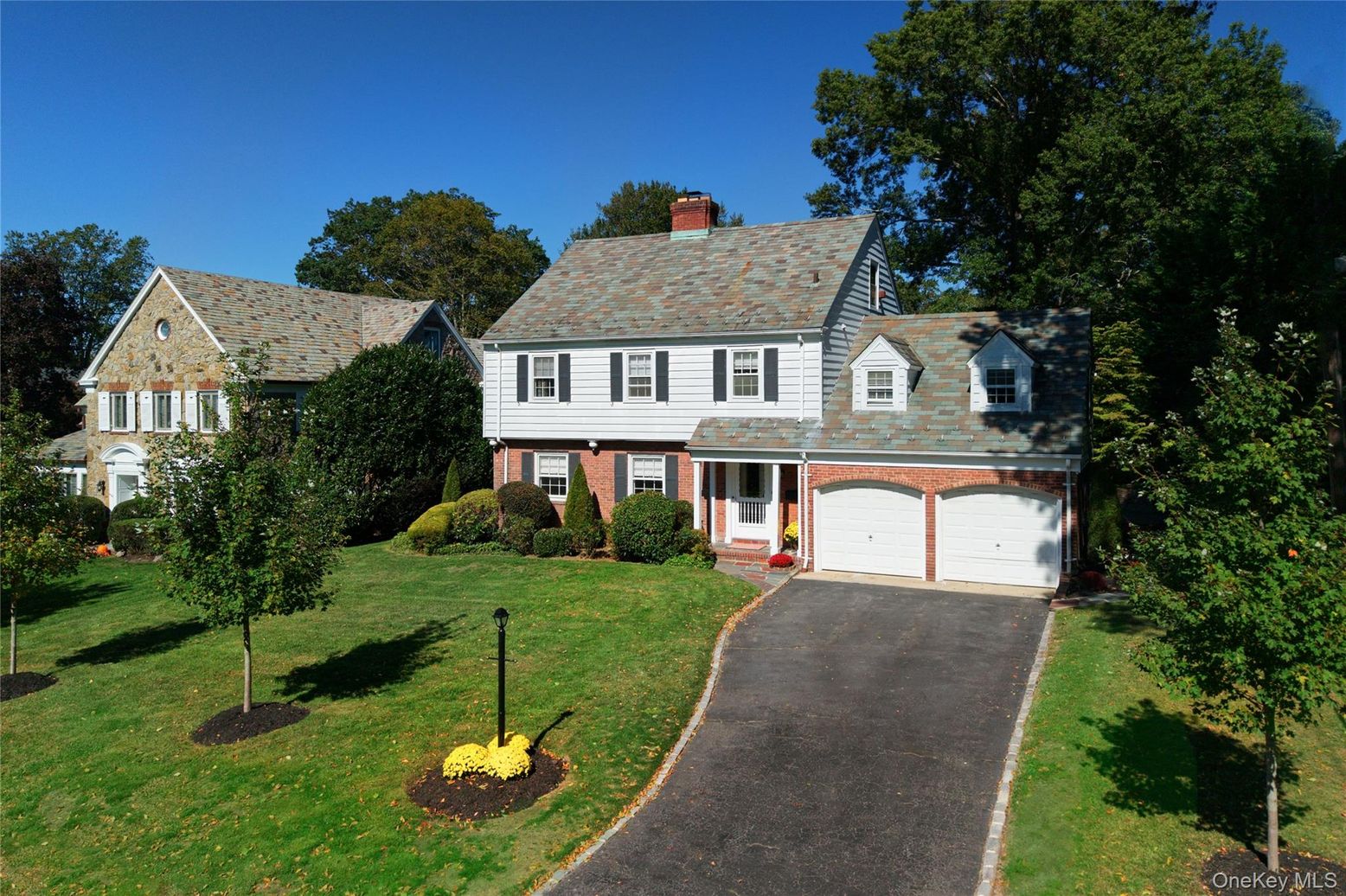 Attached, Exterior, Facade, Brick Facade, Farmhouse
