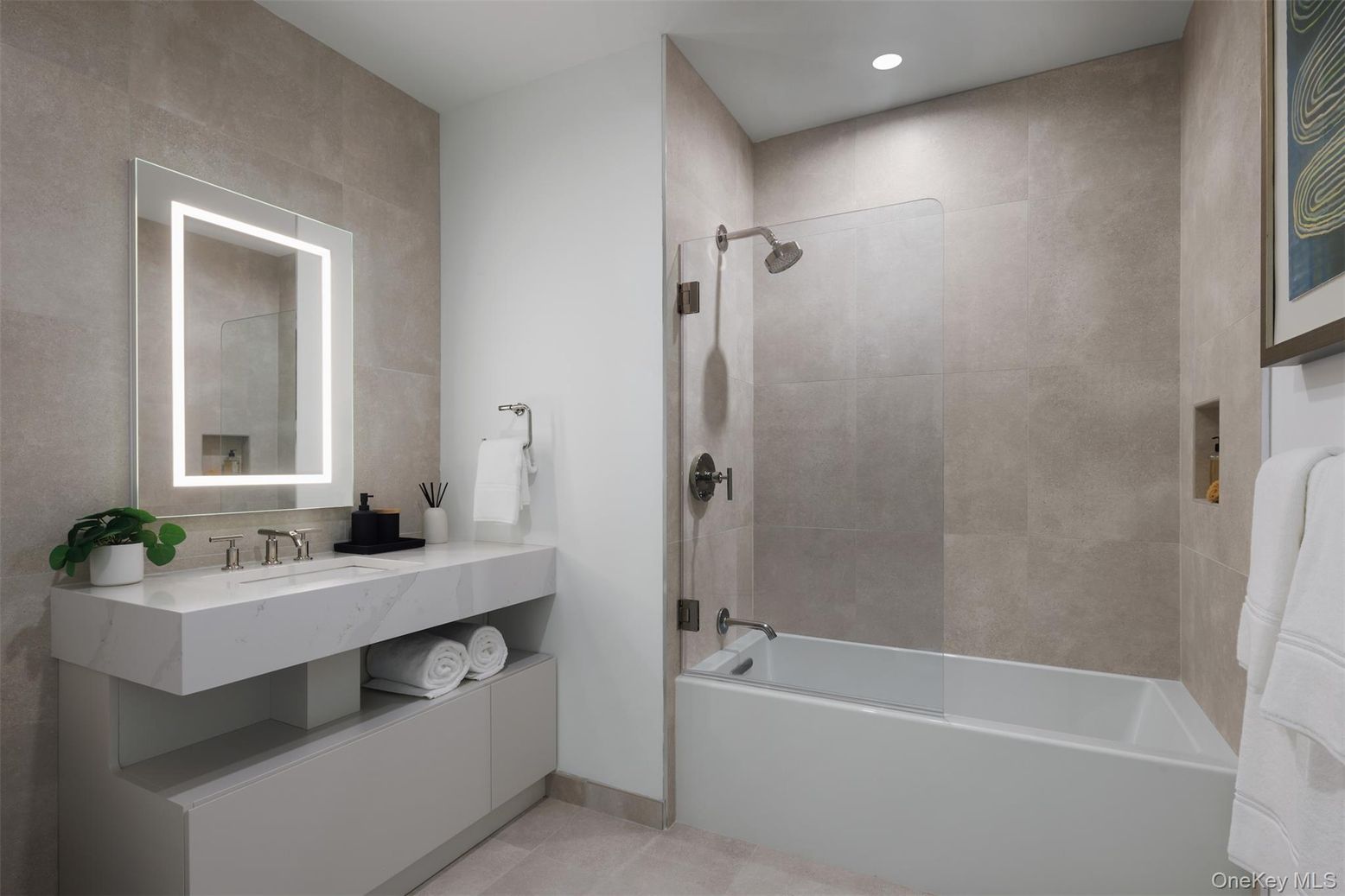 Bathroom, Interior, Recessed Lighting