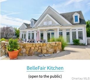 Exterior, Facade, Farmhouse