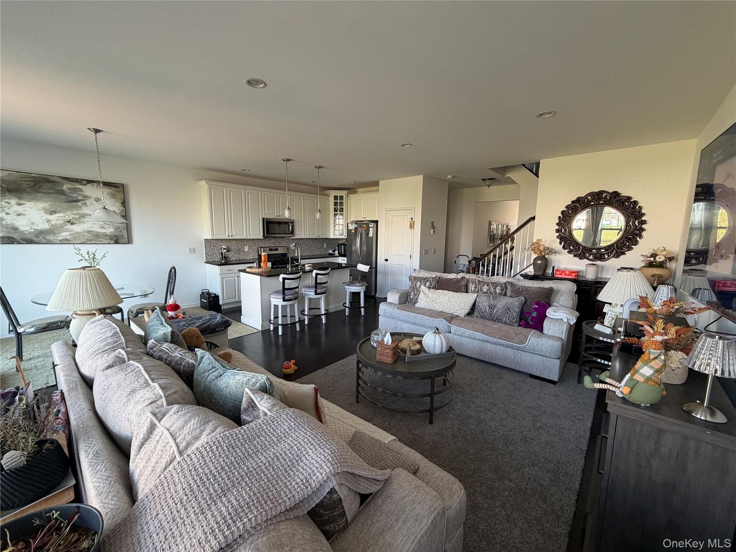 Dining room, Interior, Kitchen, Living room, Pendant Lights, Recessed Lighting, Stainless Steel Appliances