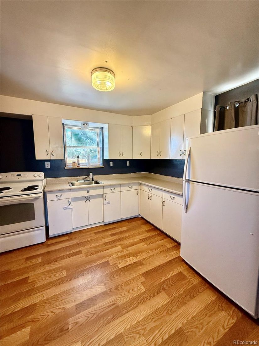 Interior, Kitchen, Wood Texture Flooring