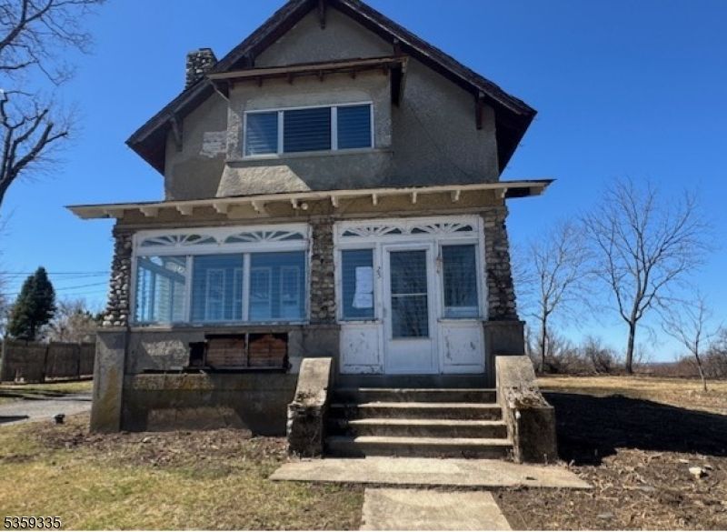 Exterior, Facade, American Craftsman