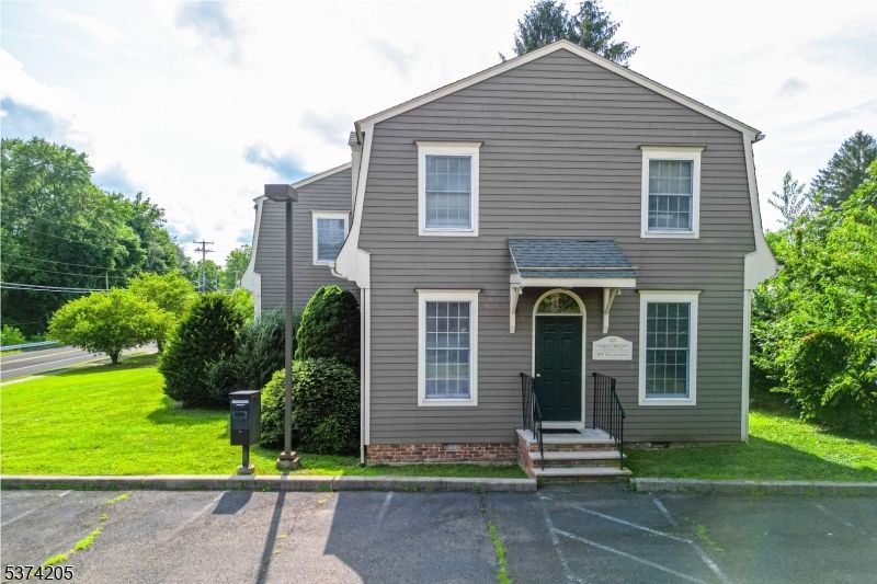 Exterior, Facade, Brick Traditional