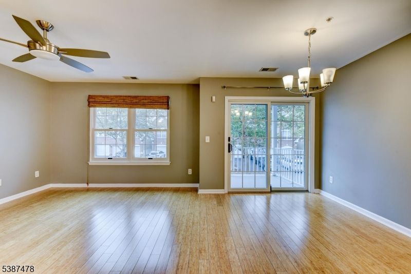 Chandelier, Empty room, Interior, Wood Texture Flooring