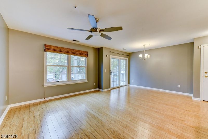 Chandelier, Empty room, Interior, Wood Texture Flooring