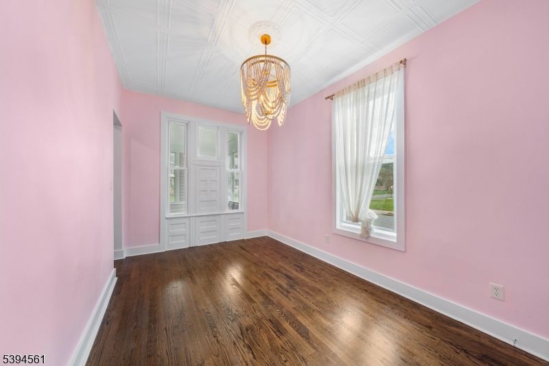 Chandelier, Empty room, Interior, Wood Texture Flooring