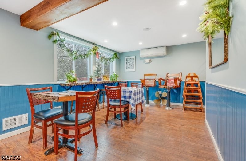 Dining room, Interior, Recessed Lighting, Wooden Beams, Wood Texture Flooring